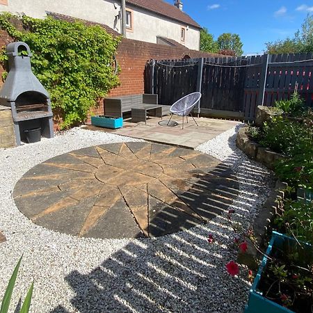 Cosy Cottage With Free Parking Close To Airport EDI Exteriér fotografie