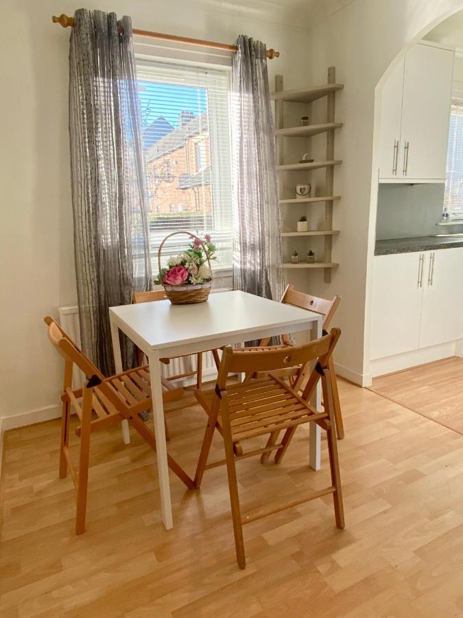 Cosy Cottage With Free Parking Close To Airport EDI Exteriér fotografie